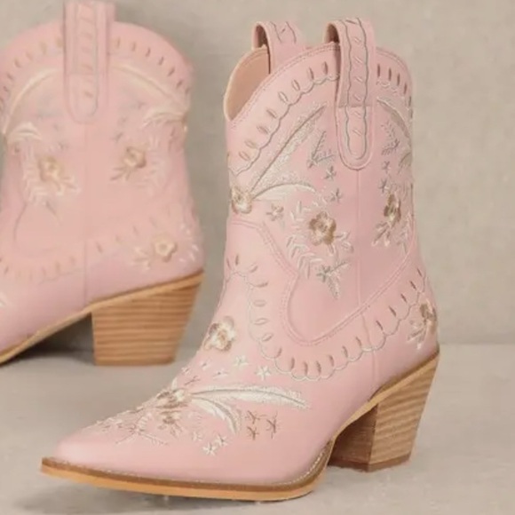 Mi.iM Light Pink Embroidered Ankle Boots Western Boho - Picture 3 of 5